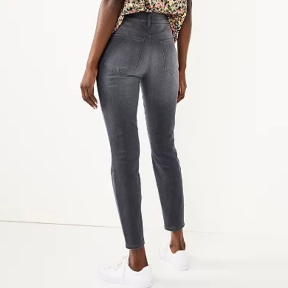 NWT Nine West Skinny High Rise Jeans - Picture 2 of 3